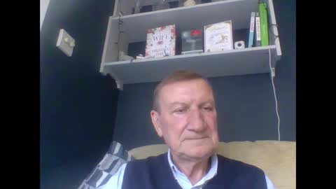Snapshot of colinbeech chatting on December 2024 12:42:01 PM colinbeech online show from December 2024 12:42:01 PM