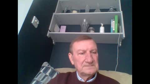 Snapshot of colinbeech chatting on January 2025 12:24:01 PM colinbeech online show from January 2025 12:24:01 PM