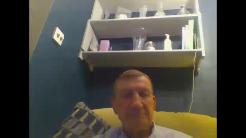 Snapshot of colinbeech chatting on January 2025 08:37:02 PM colinbeech online show from January 2025 08:37:02 PM