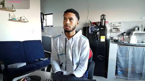 Snapshot of colinlatinbrown chatting on January 2026 12:09:02 PM IG online show from January 2026 12:09:02 PM