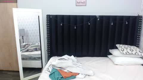  GRETCHEN  online show from January 2025 12:29:01 PM