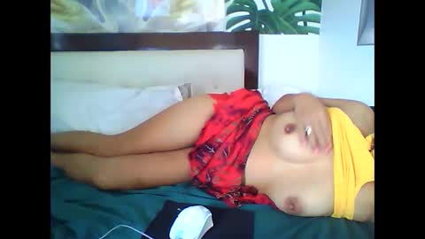 Snapshot of comeherebaby22 chatting on September 2025 11:05:01 PM Your Forever Baby online show from September 2025 11:05:01 PM