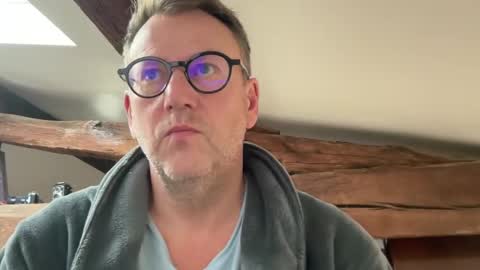 Snapshot of compay69 chatting on December 2024 09:28:02 AM compay69 online show from December 2024 09:28:02 AM