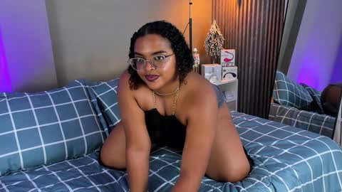 conielaurenth online show from December 2024 01:11:02 AM