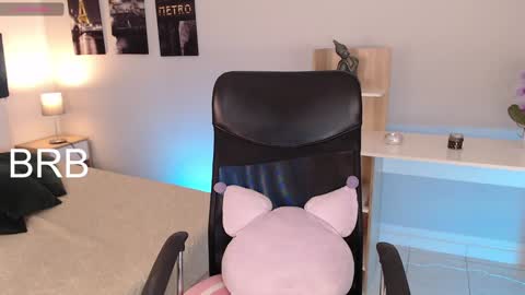 Snapshot of connie_haze chatting on January 2025 07:32:02 PM Connie online show from January 2025 07:32:02 PM