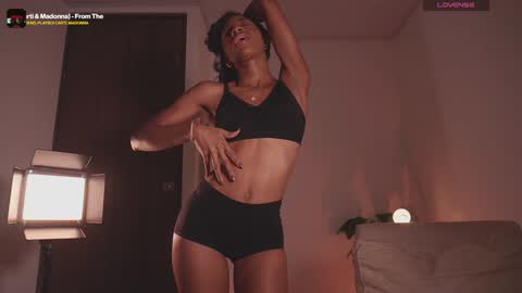 Snapshot of connie_west0 chatting on December 2024 11:17:01 PM   independent model online show from December 2024 11:17:01 PM