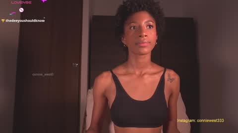 Snapshot of connie_west0 chatting on September 2025 11:28:02 PM   independent model online show from September 2025 11:28:02 PM