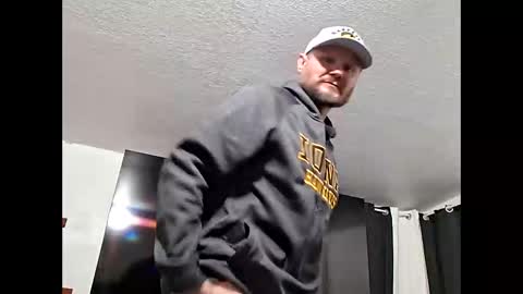 connlee10929154 online show from February 2026 03:25:01 AM