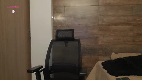 connor_h1 online show from February 2026 04:24:02 AM