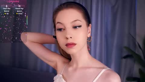Hello im Sofia Welcme to my room .More hugs and kiss for you online show from September 2025 07:32:01 AM