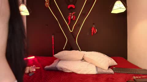 cookie_bit_ online show from February 2026 05:34:02 AM