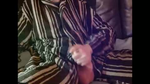 Snapshot of coolbreeze420842217 chatting on December 2025 08:04:01 PM coolbreeze420 online show from December 2025 08:04:01 PM