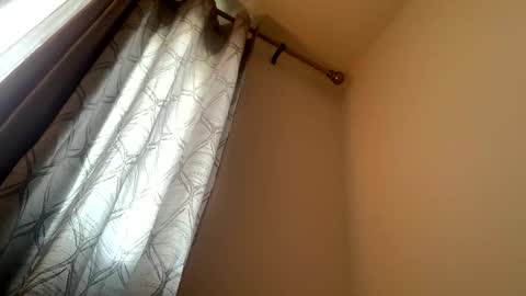 coolvibes69 online show from October 2025 04:24:02 PM