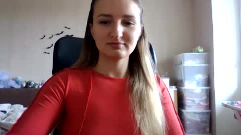 Snapshot of cora_fora chatting on October 2025 08:56:02 AM cora_fora online show from October 2025 08:56:02 AM