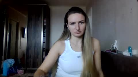 cora_fora online show from February 2026 10:33:01 AM
