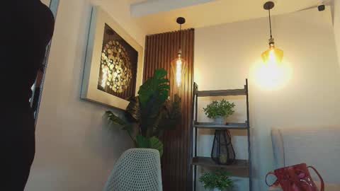 Coral online show from September 2025 11:15:02 AM