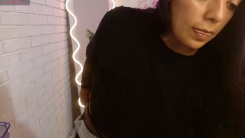 Carolina  online show from February 2025 02:47:02 PM