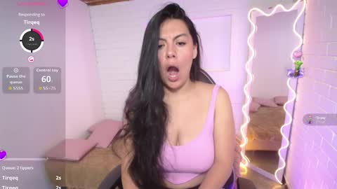 Snapshot of coraline_tay chatting on October 2025 07:27:01 PM Carolina online show from October 2025 07:27:01 PM