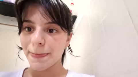 Coraline uwu     Bienvenidos al dulce mundo de Coraline    Hola amores soy Coraline  Una chica  tierna juguetona online show from September 2025 09:37:02 PM