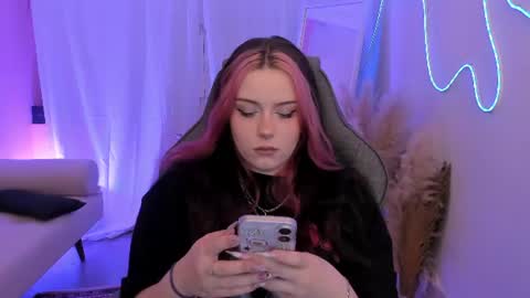 little girl who is always right or just Cora online show from June 2026 04:21:02 AM