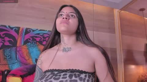 Cori online show from November 2025 01:55:02 PM