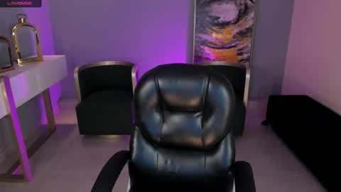 Snapshot of corinnerusso chatting on September 2025 04:04:02 AM Corinne Russo online show from September 2025 04:04:02 AM