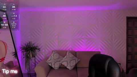 Corinne Russo online show from October 2025 04:27:01 AM