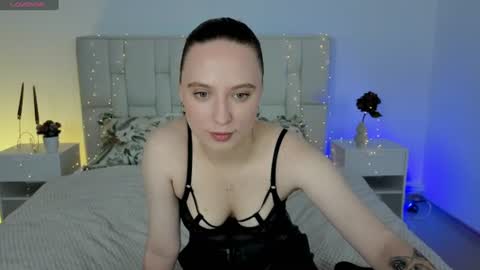 Snapshot of cornelia_kitty chatting on August 2026 03:17:02 PM Cornelia online show from August 2026 03:17:02 PM