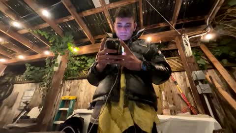 Snapshot of coronelking chatting on December 2024 03:01:02 AM coronelking online show from December 2024 03:01:02 AM