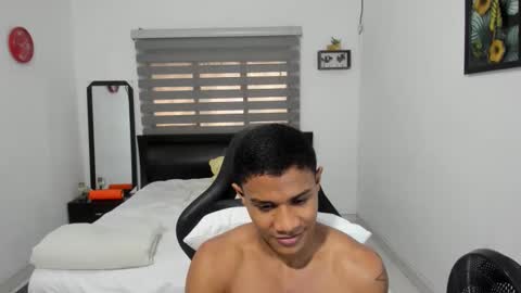 Ethan  online show from December 2025 07:29:02 PM