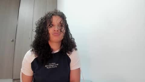 Lunita online show from October 2025 01:41:01 PM