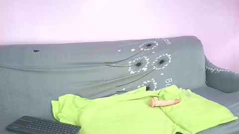 Snapshot of cottons_candys chatting on November 2025 12:16:02 PM cottons_candys online show from November 2025 12:16:02 PM