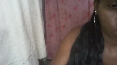 couleur_vanille online show from February 2025 02:42:02 AM