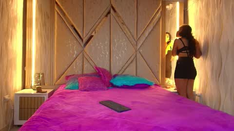 Ricardo  Isabella online show from November 2025 07:40:02 PM