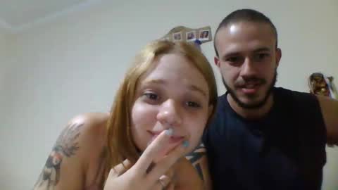 Snapshot of couplehot1515 chatting on December 2024 02:10:02 AM couplehot1515 online show from December 2024 02:10:02 AM