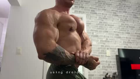couplemuscle40 online show from July 2026 05:33:02 PM