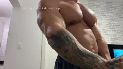couplemuscle40 online show from August 2026 12:23:01 AM
