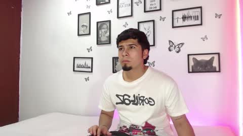 Juli and Liam online show from January 2025 04:23:01 AM