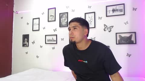 Juli and Liam online show from January 2025 07:07:02 AM