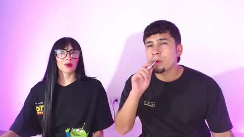 Juli and Liam online show from October 2025 05:13:01 AM