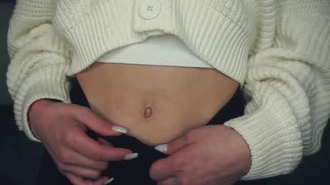 Snapshot of coventinaashfield chatting on January 2025 01:38:01 PM Yui online show from January 2025 01:38:01 PM