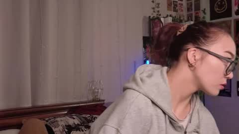 Yuna online show from December 2025 08:14:01 PM