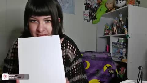 Snapshot of cowjuggie chatting on October 2025 12:05:02 AM Katxce online show from October 2025 12:05:02 AM