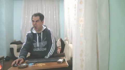 Snapshot of crazy____boy09 chatting on December 2024 08:37:01 PM crazy____boy09 online show from December 2024 08:37:01 PM