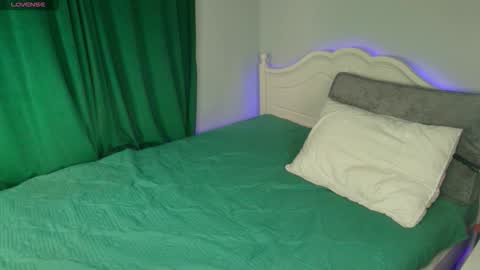 Snapshot of crazy__berry chatting on October 2025 07:20:02 AM Eva online show from October 2025 07:20:02 AM