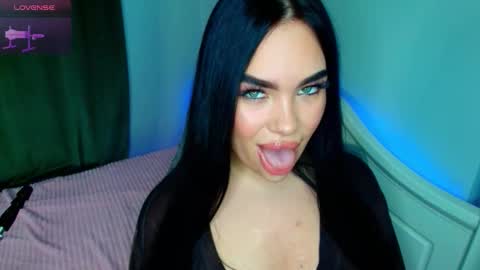 Snapshot of crazy__berry chatting on November 2025 07:08:02 AM Eva online show from November 2025 07:08:02 AM