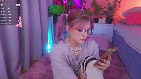 Snapshot of crazy__wine chatting on December 2024 01:14:01 AM Sonya online show from December 2024 01:14:01 AM