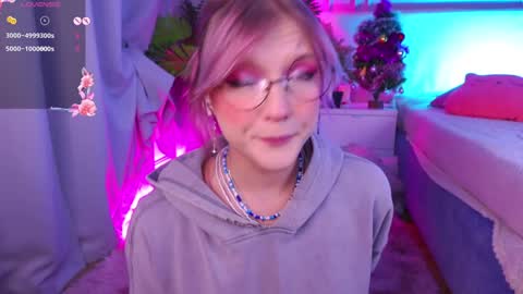 Snapshot of crazy__wine chatting on December 2024 10:37:01 PM Sonya online show from December 2024 10:37:01 PM