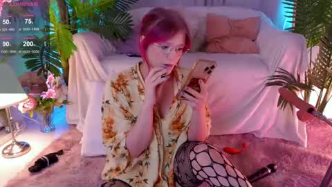 Snapshot of crazy__wine chatting on February 2025 09:35:02 PM Sonya online show from February 2025 09:35:02 PM