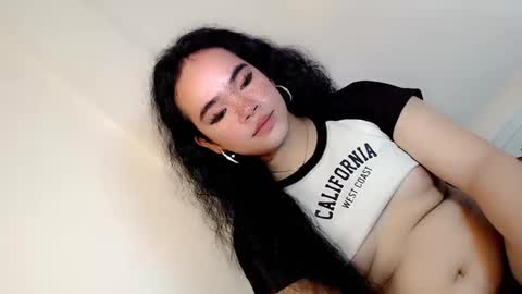 Snapshot of crazy_vixen chatting on January 2025 04:07:02 PM Hot Ayisha online show from January 2025 04:07:02 PM